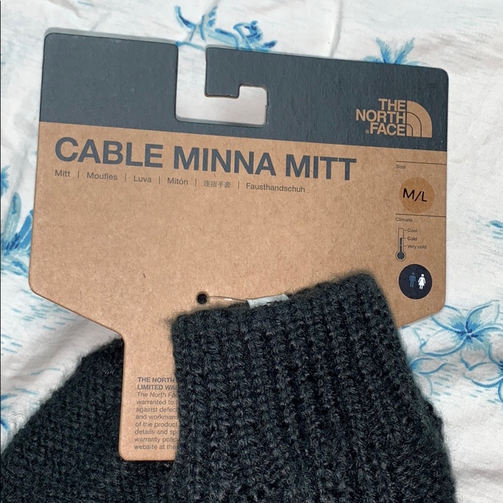 The North Face Womens Cable Minna Mitts TNF Black - Picture 2 of 7